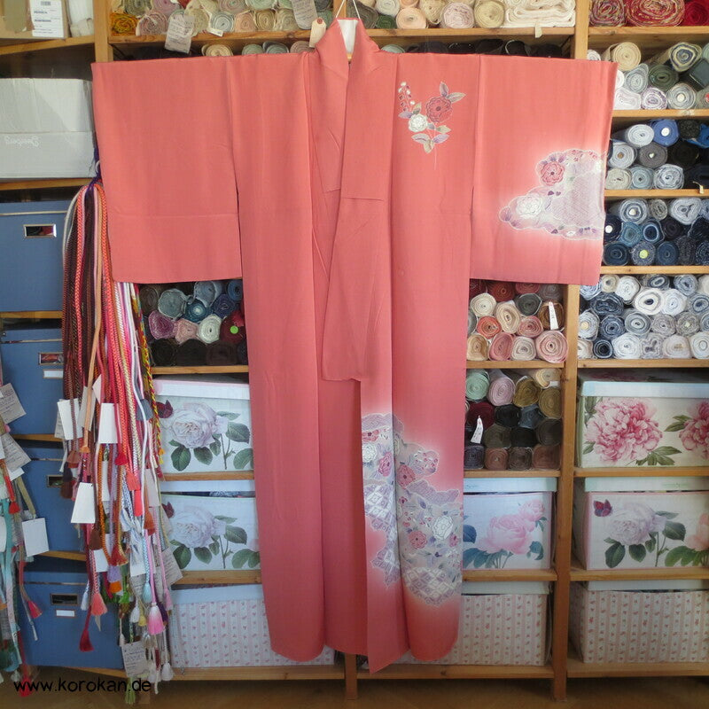 Tsukesage Kimono altrosa Seidencrepe mit Kamelien