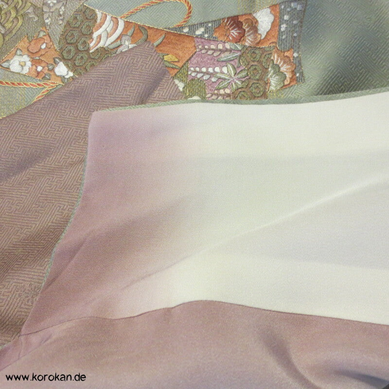 Farbverlauf und Tanzaku Stickereien Homongi Seidendamast Kimono