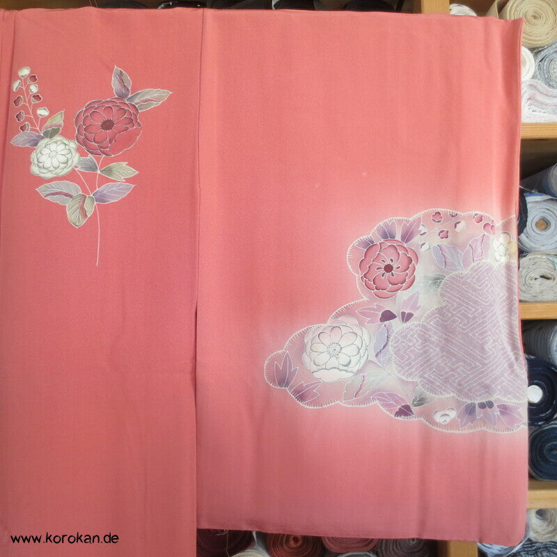 Tsukesage Kimono altrosa Seidencrepe mit Kamelien