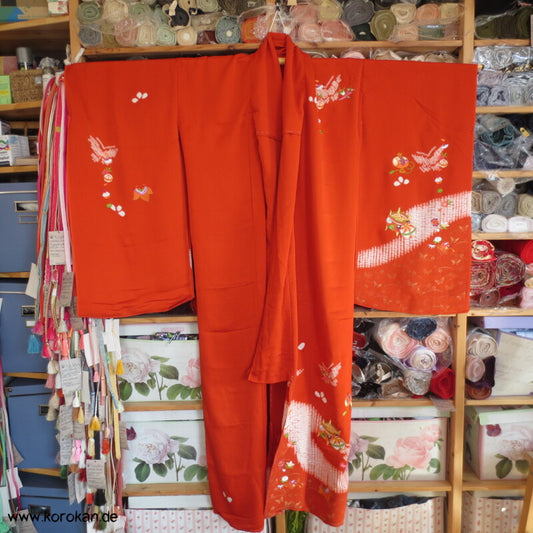 Mädchen Shibori und Stickerei Furisode Karieba