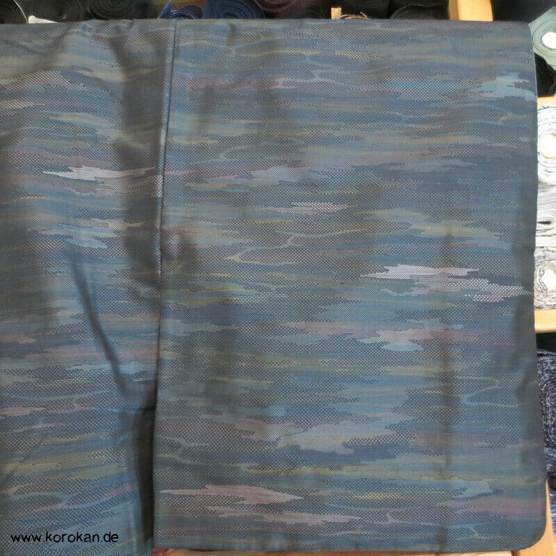 Jacquard gewebte dunkle Nebelschwaden Tsumugi Seiden Kimono, Japan