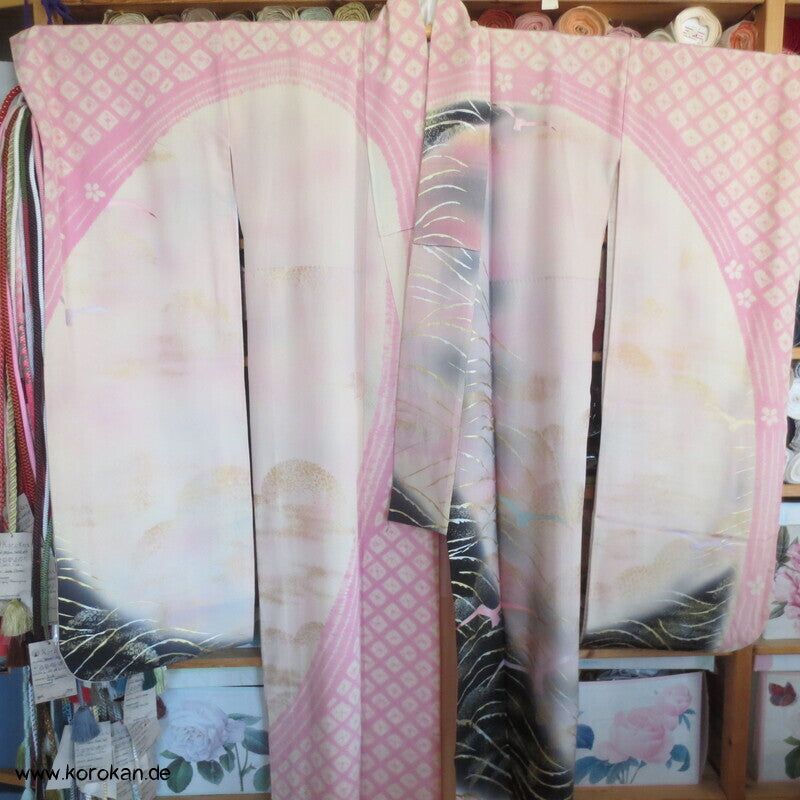 Furisode Kimono, Seiden Chirimen Crepe mit handgemaltem Motiv