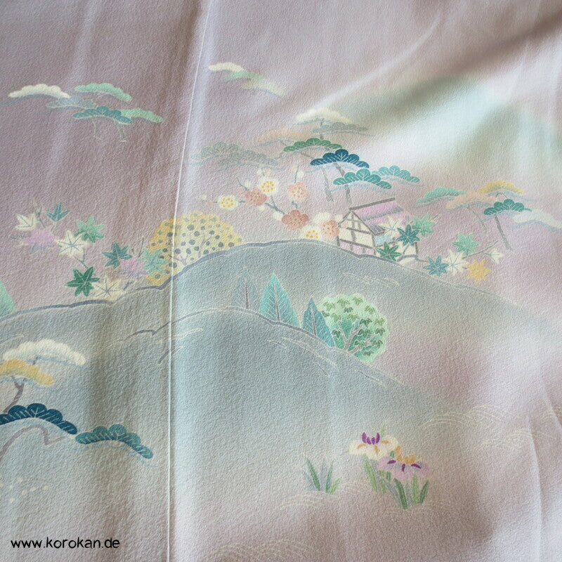 Tsukesage Kimono mauve Seidencrepe mit Gartenmotiven