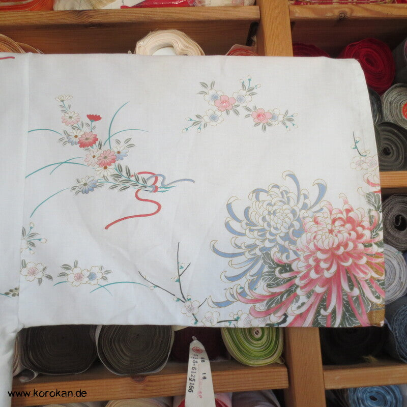 Blumenstrauß Chrysanthemen Nemaki - japanischer Baumwoll Schlaf Kimono