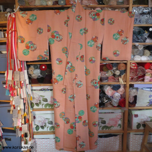 azalee mit bunten Blumenrondellen Komon Kimono
