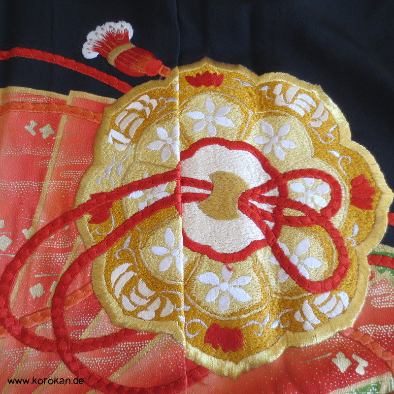 Tomesode Fächer, üppige Stickerei Seiden Kimono Karieba