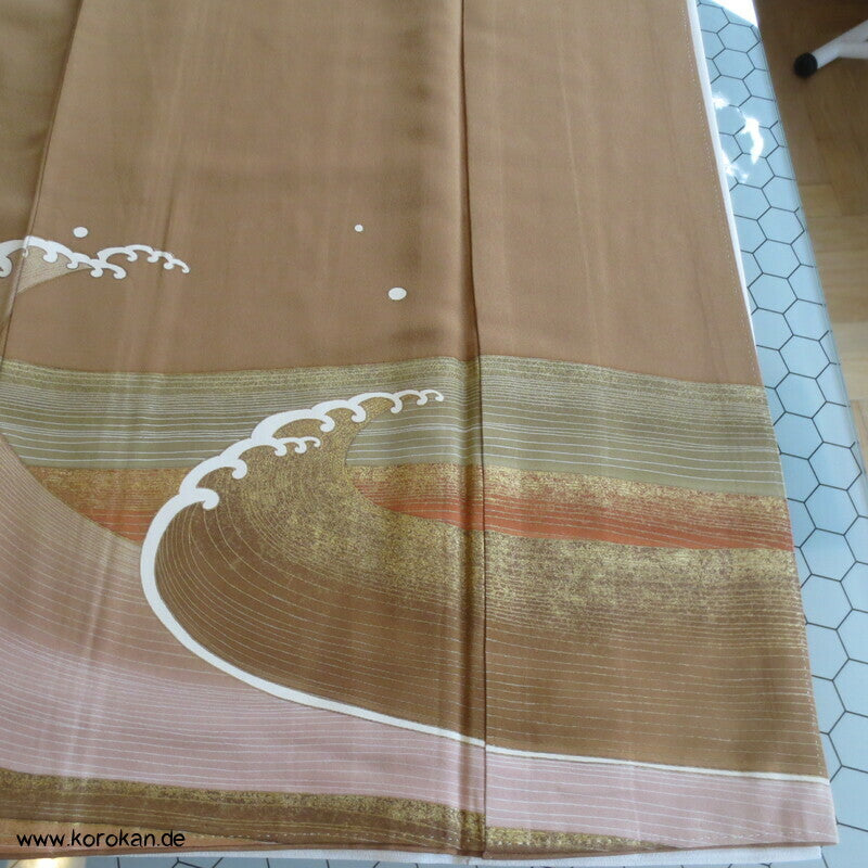 wilde Wellenkämme Iro Tomesode Kimono Seidencrepe