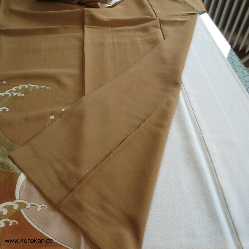 wilde Wellenkämme Iro Tomesode Kimono Seidencrepe
