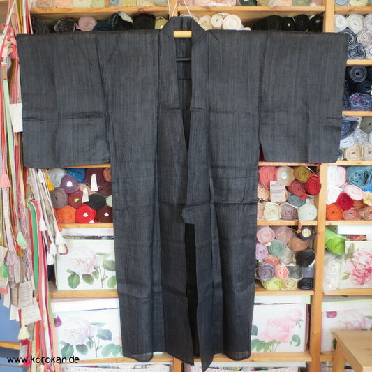 feinst gestreifter Ramie / Seide / Hanf Hitoe ungefütterter Kimono