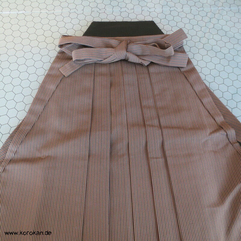 blau - rotbraun, beige gestreifte Hakama Kimonohose - Andon - Rock - Typ