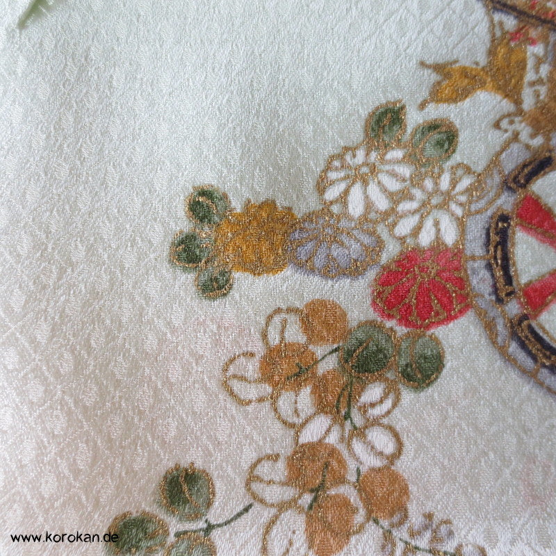 Blumenkarren mit Golddruck Kimono Seide