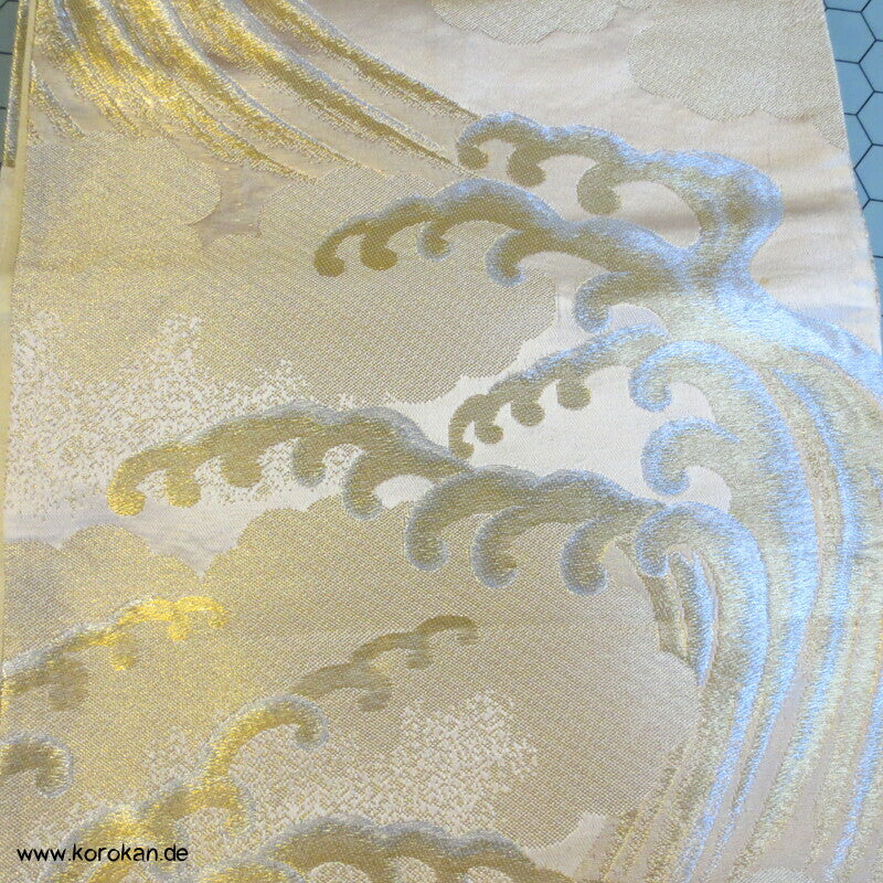 goldene Tsunami Wellen Brokat Fukuro Obi Seidenbrokat Kimonogürtel