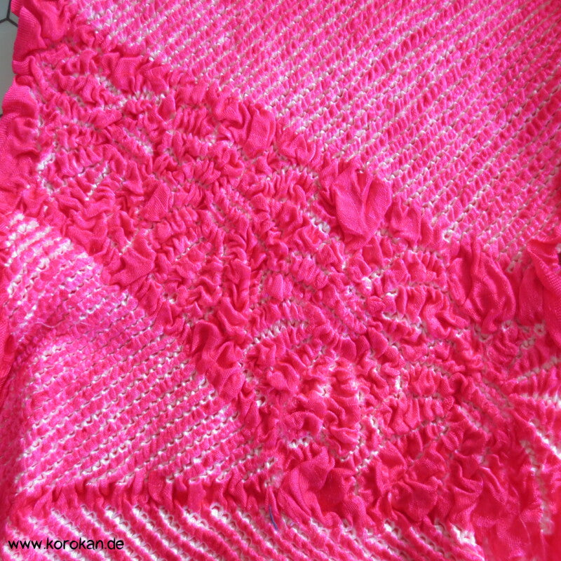 Shibori, Segaiha und Kiku pinker Seiden Obiage