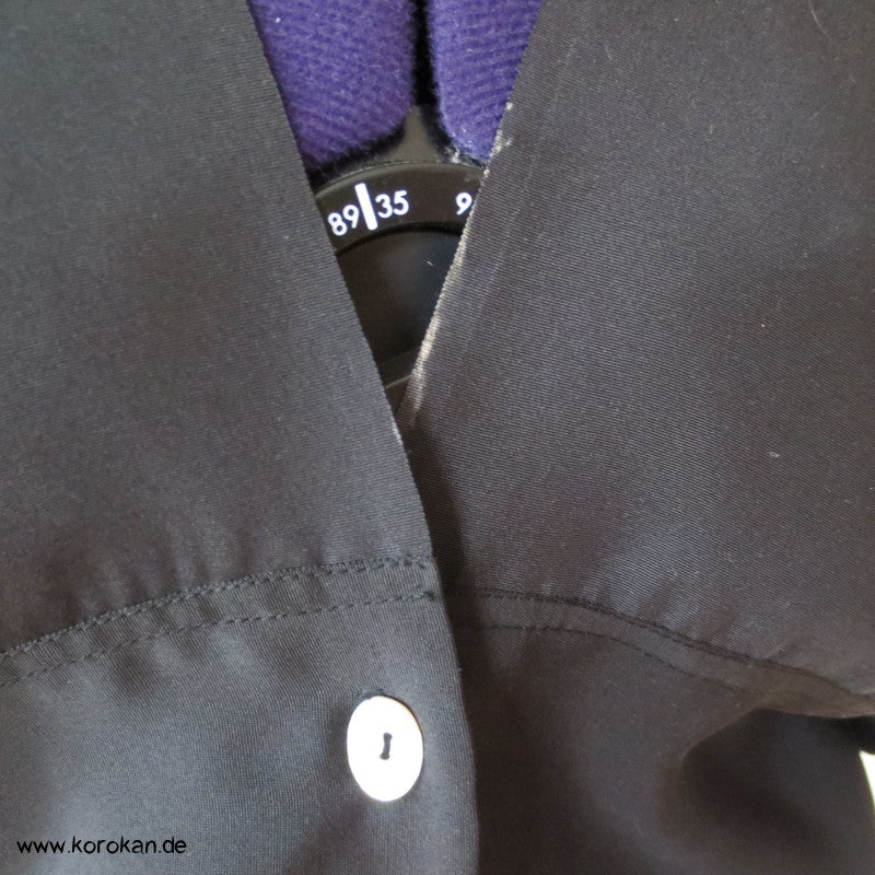 schwarze Chirimen Crêpe Zero Waste Seidenbluse