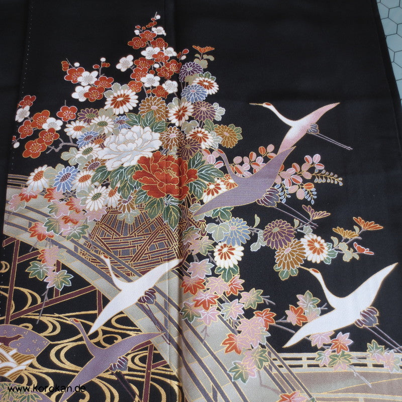 Kranich über Wellen Tomesode seidener Kimono