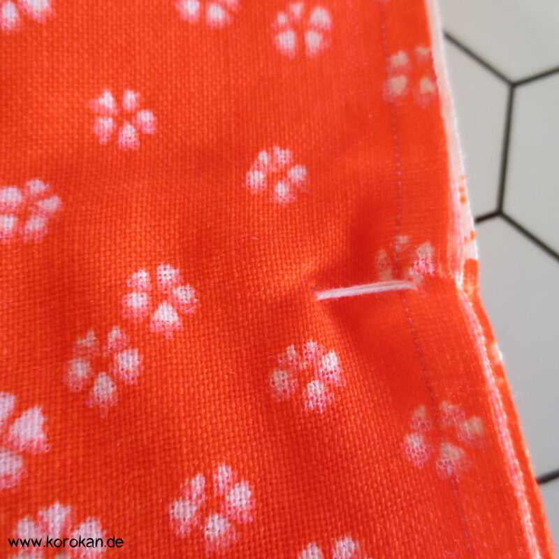 Juban Kimono Wollmusselin Millefleur in diagonalen Streifen