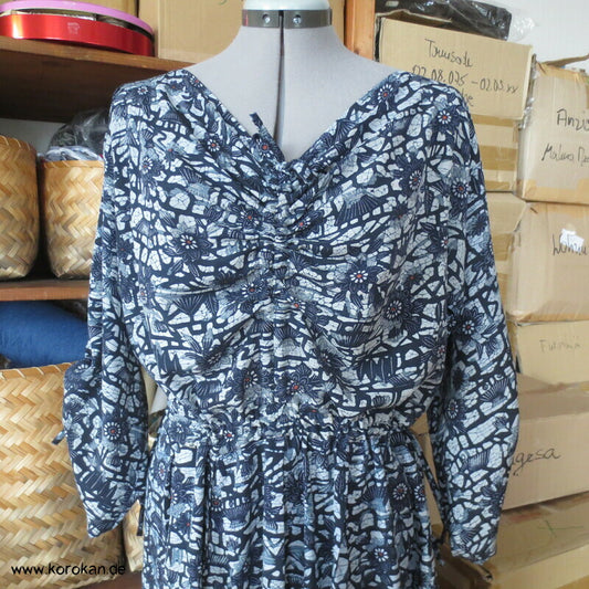 Zero Waste Kleid Bingata Batik Chirimen Crepe Seide