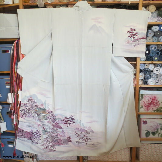 Tsukesage Kimono hellgrau, Gartenlandschaft mit Haus