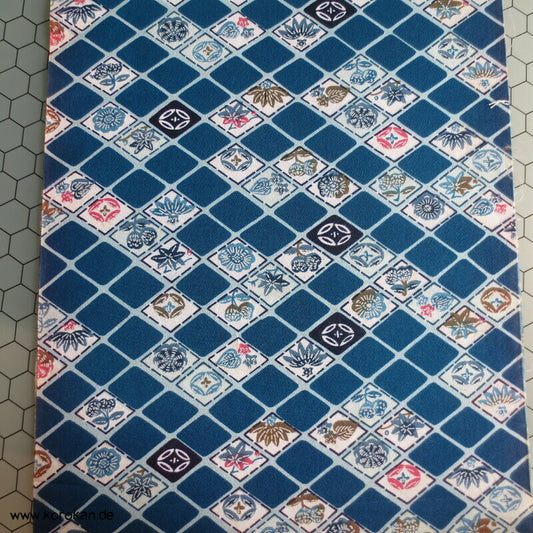 diagonales Karo mit Mon Symbolen Kimono Crepe