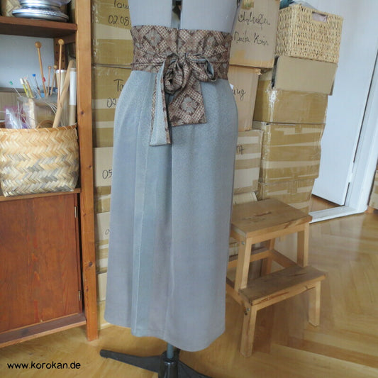 Upcycling Kimono Rock mit angesetztem Oshima Tsumugi Obi Bund, Gr. L