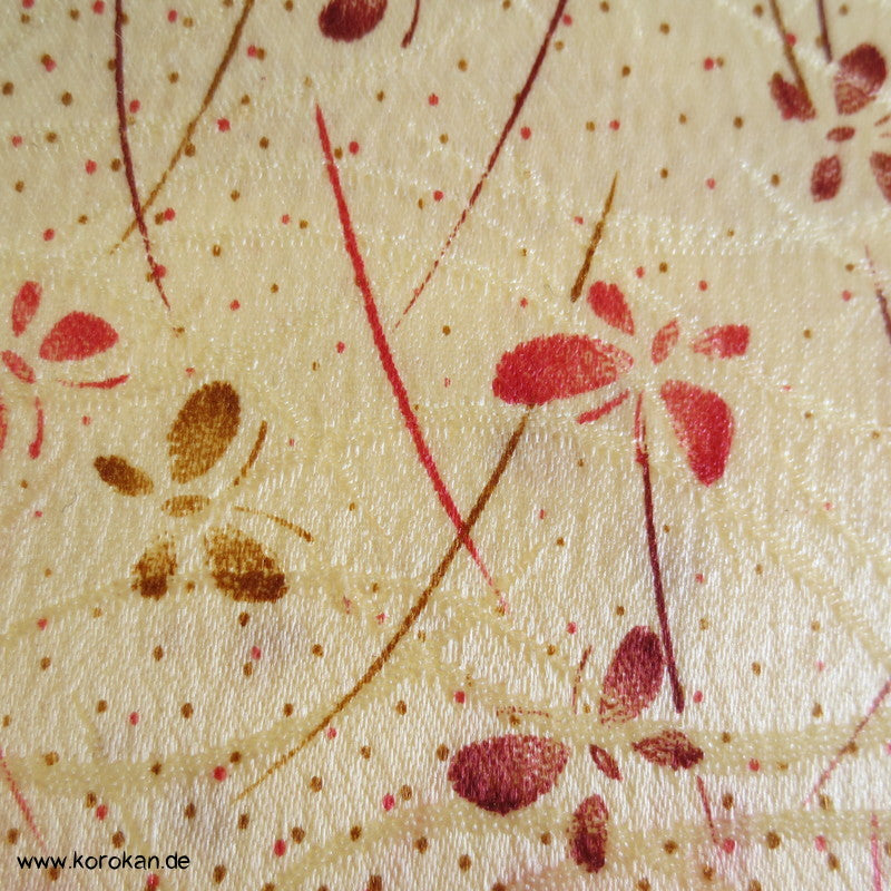 Wolken in denen Schmetterlinge schwirren Kimono Seide