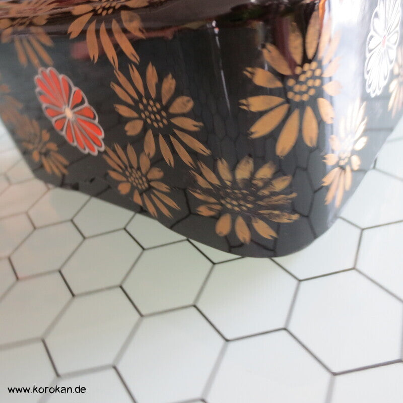 Bento Box Holz lackiert rechteckig mit Chrysanthemen in Lack