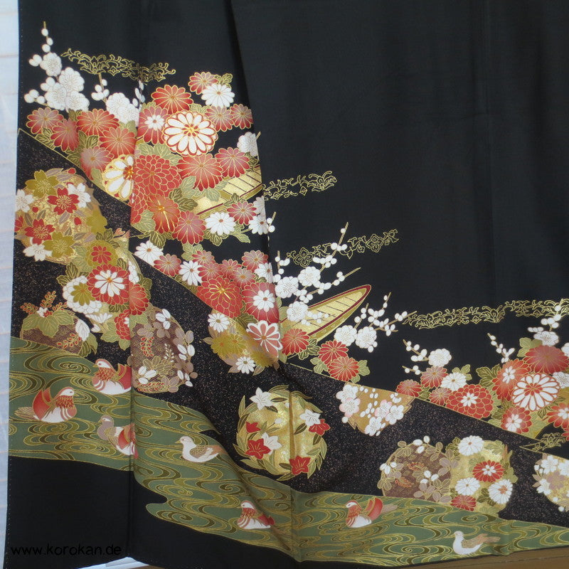 Mandarinenten und Chrysanthemen Tomesode Seiden Kimono