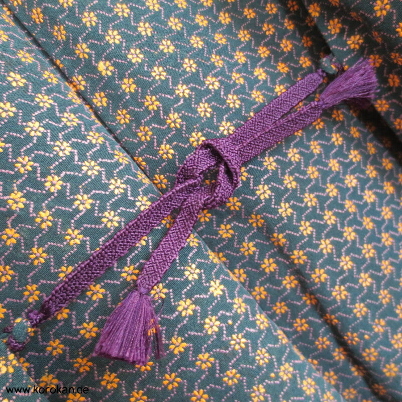 Lacktupfenblüten Triskelen Seidencrepe Haori - Jacke, mit Himo