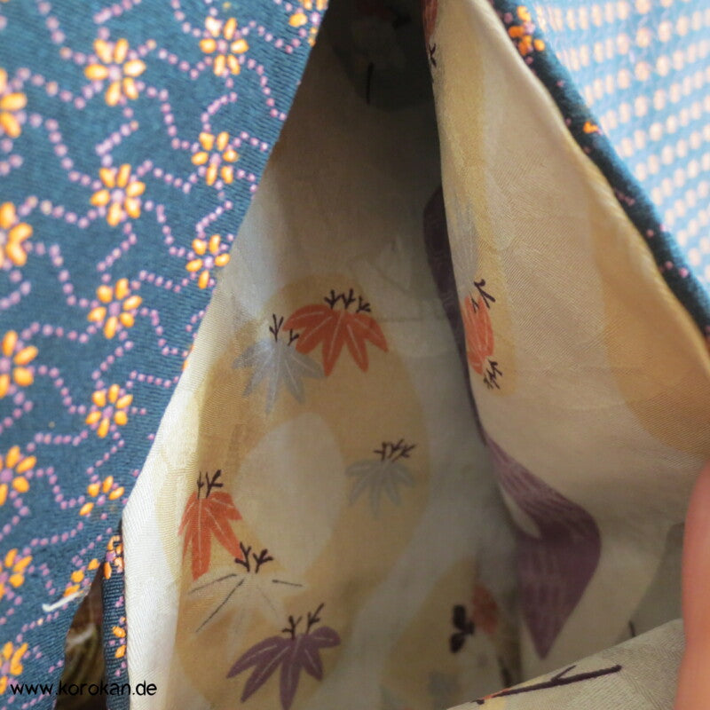 Lacktupfenblüten Triskelen Seidencrepe Haori - Jacke, mit Himo
