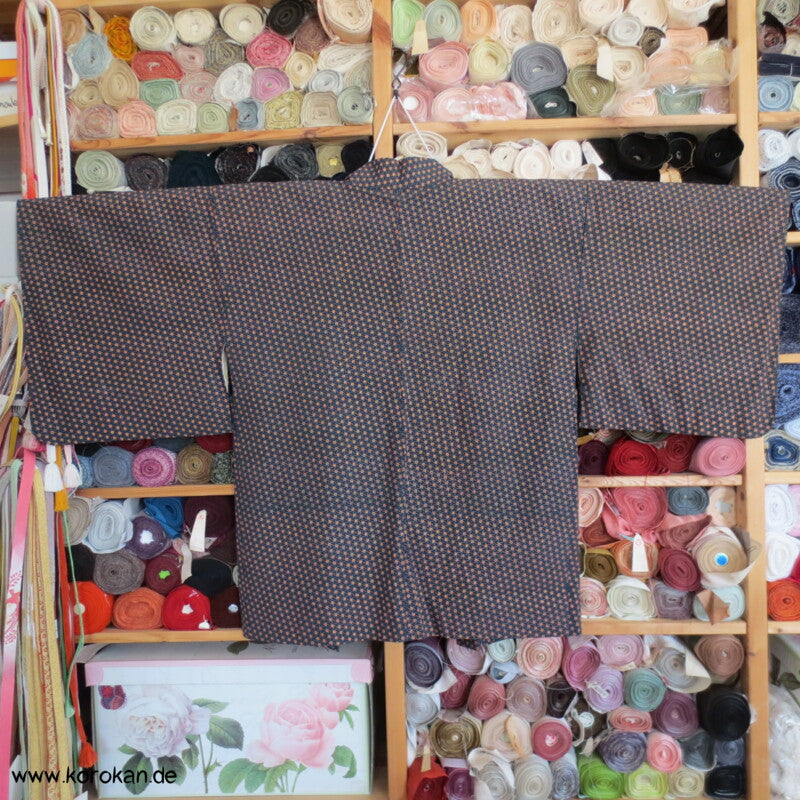 Lacktupfenblüten Triskelen Seidencrepe Haori - Jacke, mit Himo