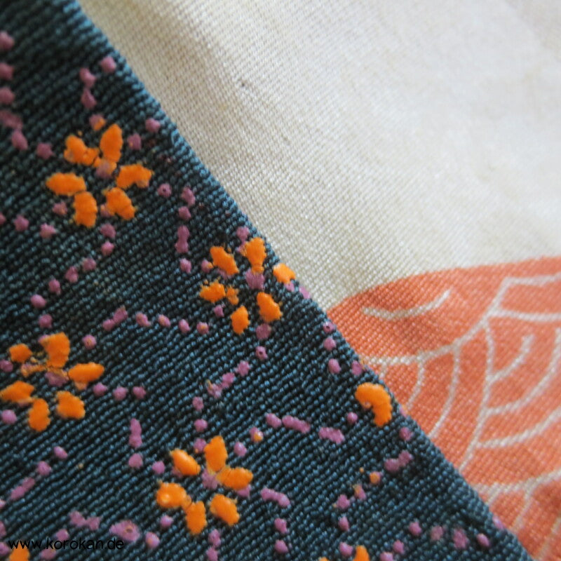 Lacktupfenblüten Triskelen Seidencrepe Haori - Jacke, mit Himo