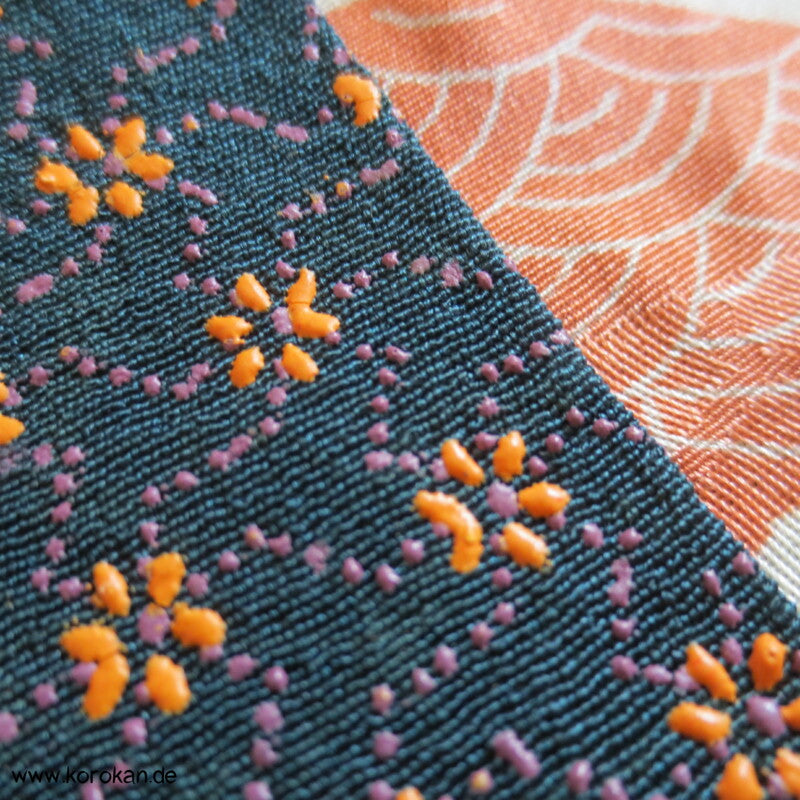 Lacktupfenblüten Triskelen Seidencrepe Haori - Jacke, mit Himo