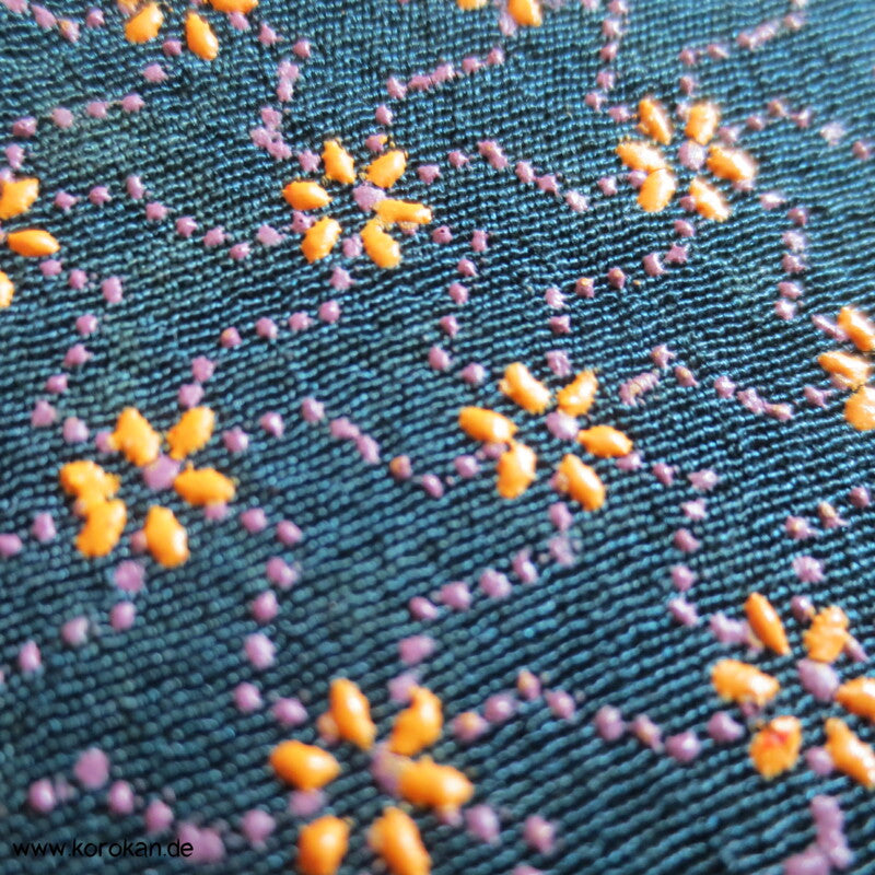 Lacktupfenblüten Triskelen Seidencrepe Haori - Jacke, mit Himo