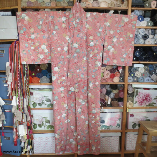 Tsujigahana Blumen und Mandarinenten Seidencrepe Komon Kimono