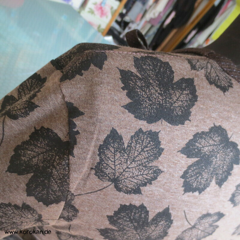 Herbstshirt Ahornblätter auf braun Jersey mit Seidenkanteneinfassung
