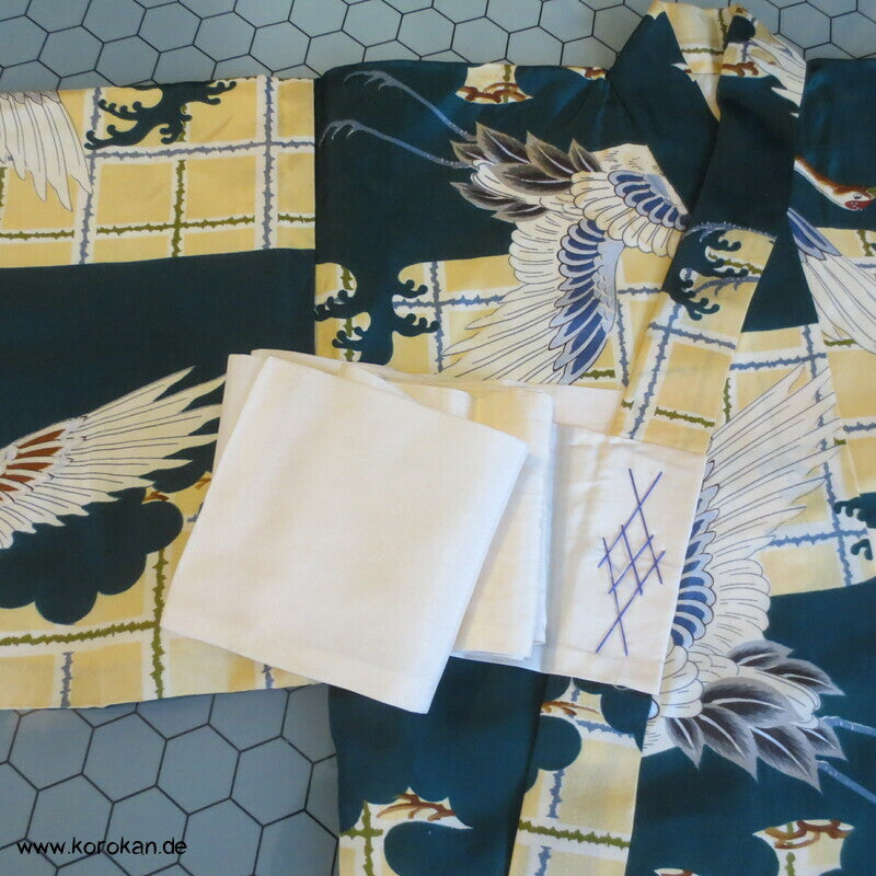 antiker Tauf Kimono für kleine Jungen, Kraniche