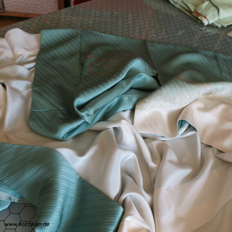 Tsukesage Kimono Seide handgemalte Fächer auf meergrün