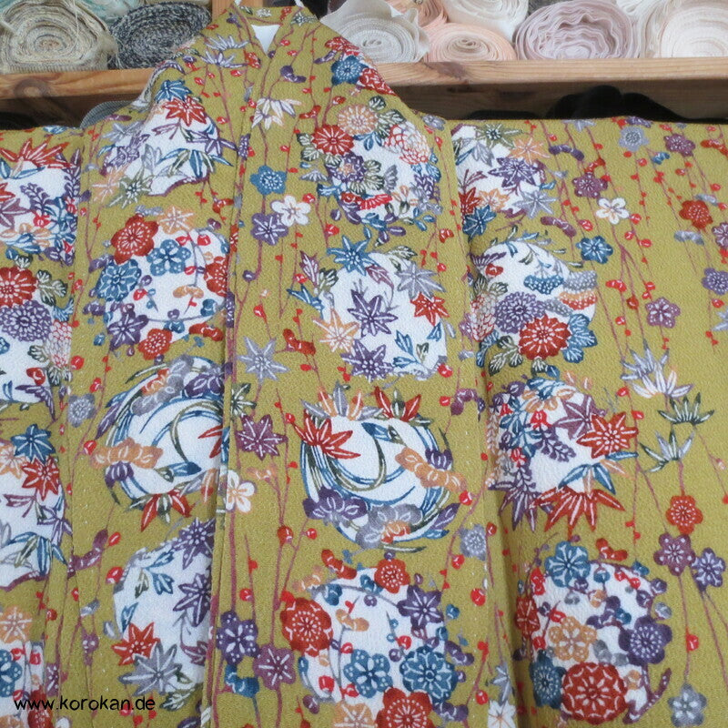 Vier Jahreszeiten Blumenrondelle Komon Kimono