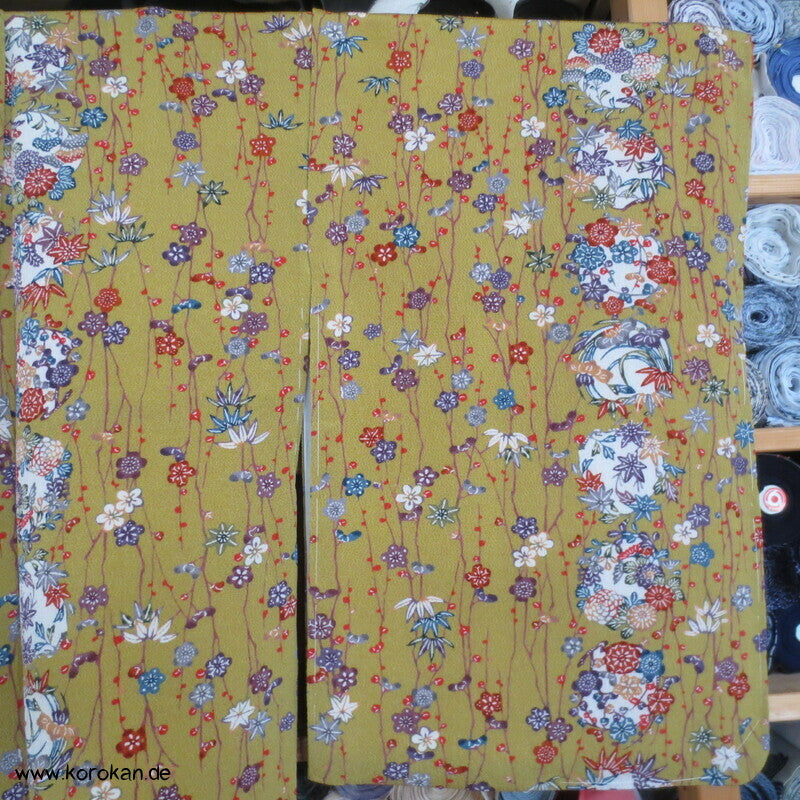 Vier Jahreszeiten Blumenrondelle Komon Kimono