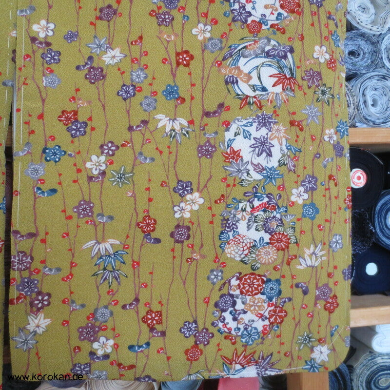 Vier Jahreszeiten Blumenrondelle Komon Kimono