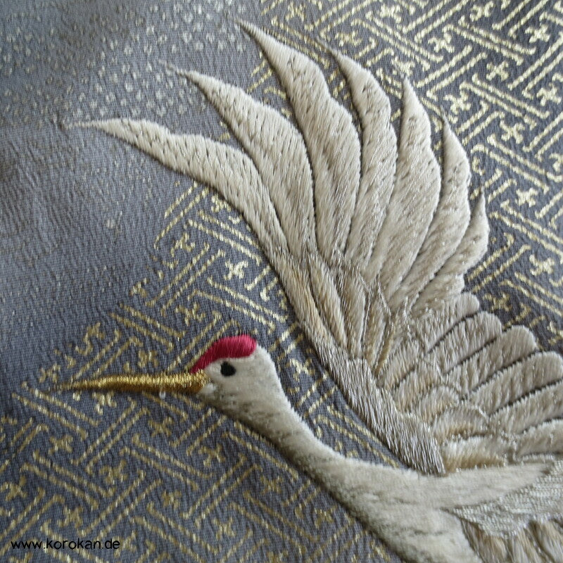 Tomesode, Kranichstickerei Golddruck, Seidencrepe Karieba