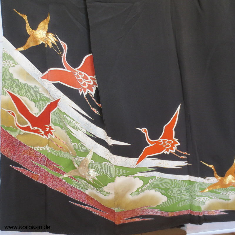 Kraniche, bestickt in Gold und Silber Tomesode Seiden Kimono