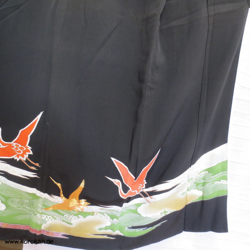 Kraniche, bestickt in Gold und Silber Tomesode Seiden Kimono