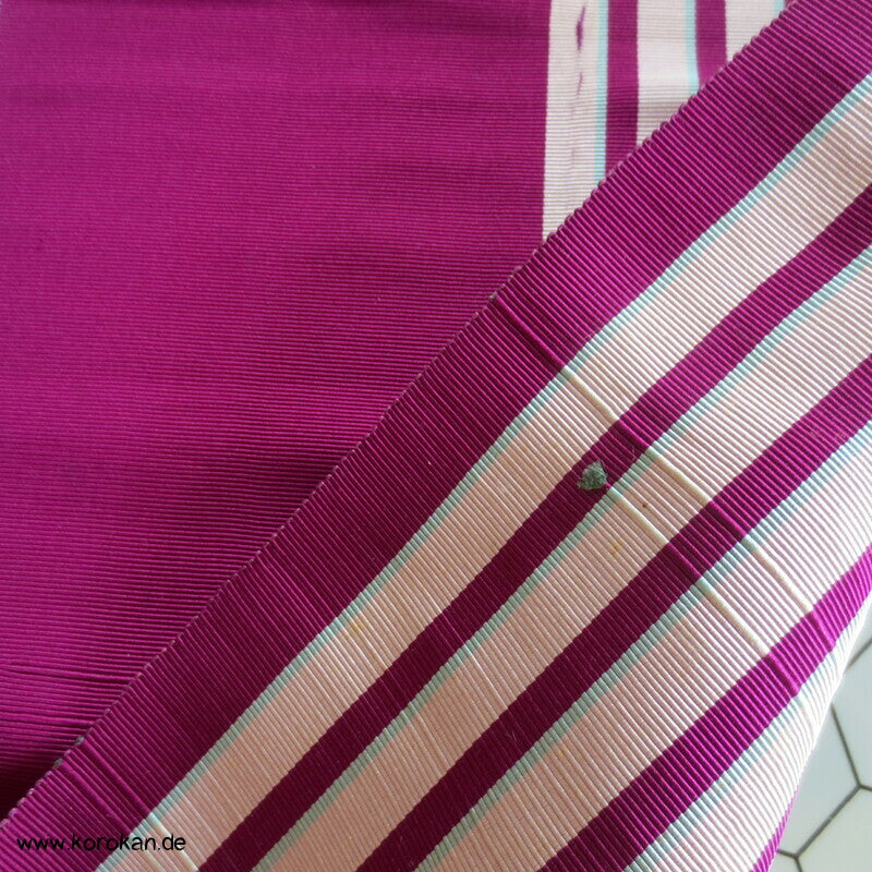 pflaumenpink mit Streifen Obi Seidenrips