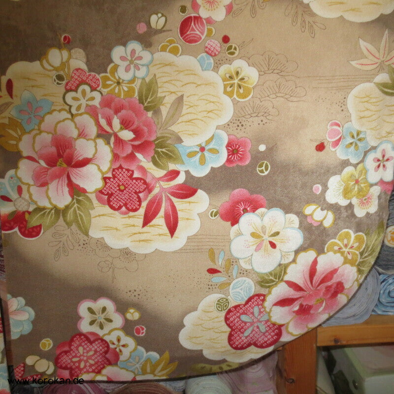 japanischer samtiger Synthetik Velour Chu Furisode Kimono, Hausmantel