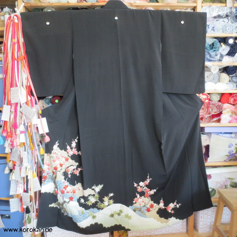 Sakura Zweige, grüner Ahorn Tomesode Seiden Kimono