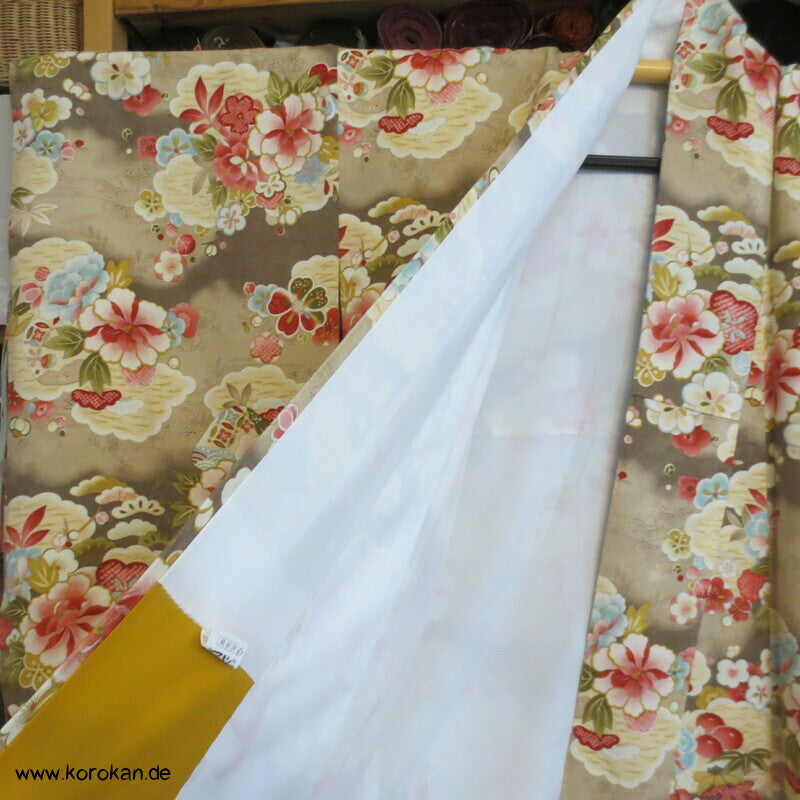 japanischer samtiger Synthetik Velour Chu Furisode Kimono, Hausmantel