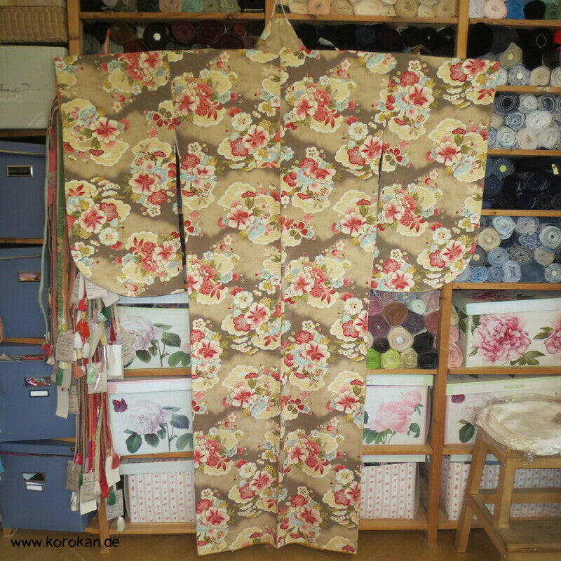 japanischer samtiger Synthetik Velour Chu Furisode Kimono, Hausmantel