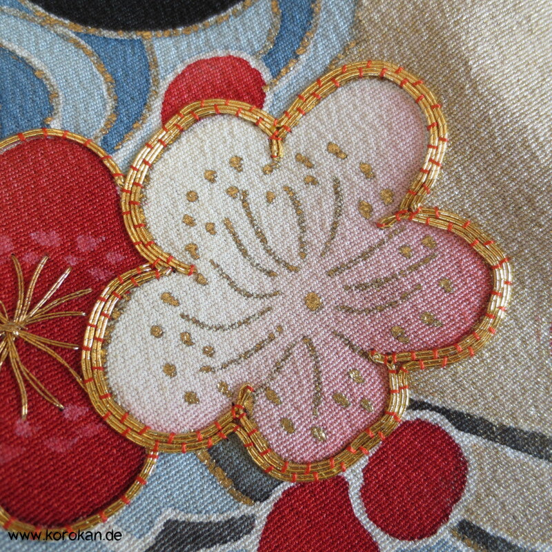 Sakura Zweige, grüner Ahorn Tomesode Seiden Kimono