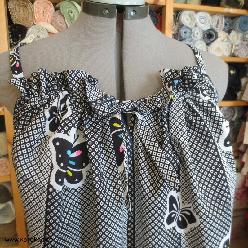 Hochsommer / Strand Kleid aus Yukata Baumwolle, Schmetterlinge, Gr. S
